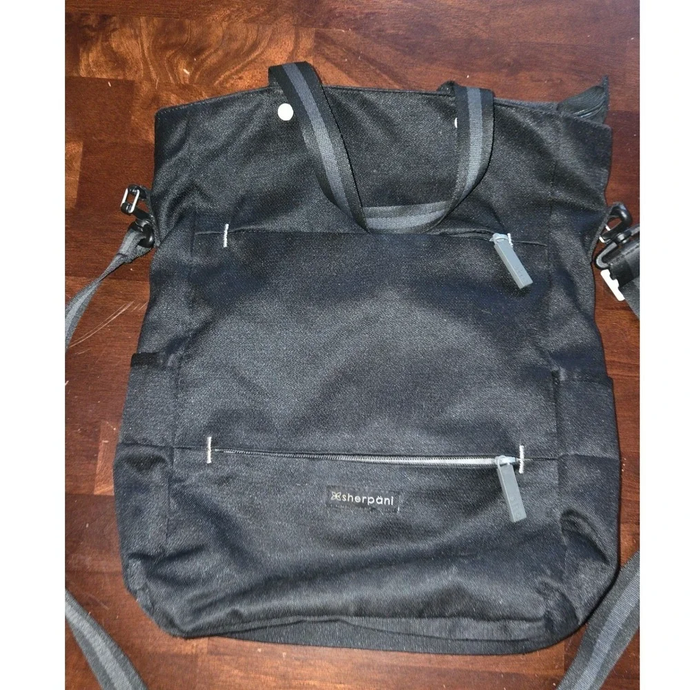 Sherpani Camden Convertible Tote Backpack Black Crossbody Bag Multi-Way Travel